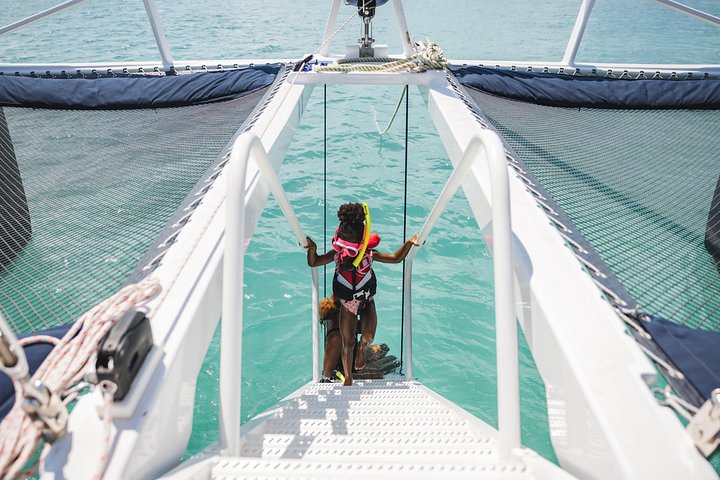 Luxury catamaran snorkeling and beach excursion in Providenciales, Turks & Caicos, photo 10 | wizardtrip