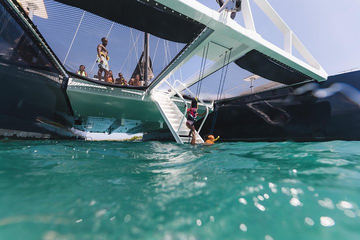 Luxury catamaran snorkeling and beach excursion in Providenciales, Turks & Caicos, photo 18 | wizardtrip
