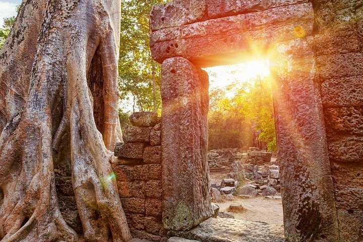 Erkunden Sie die prächtigen Tempel von Angkor Wat, einschließlich Sonnenaufgangs- und Sonnenuntergangsblicken, mit einer geführten Tour in Siem Reap, Foto 22 | wizardtrip
