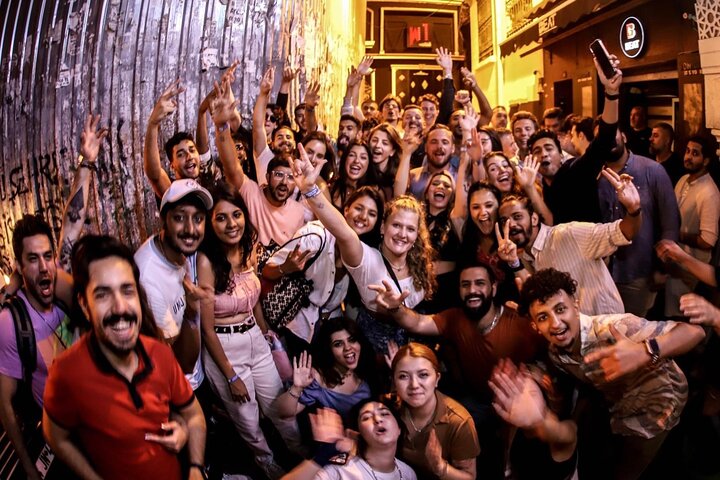 Istanbul Party Pub Crawl with Party Bus in Sultanahmet and Taksim | wizardtrip