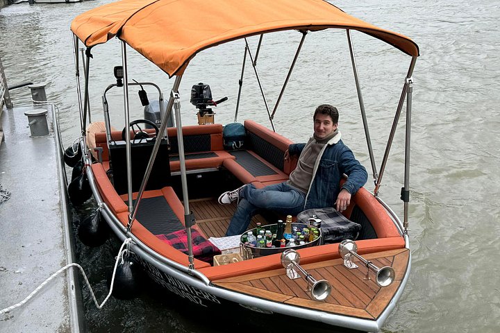 Cruzeiro privado no Sena em Paris com Champagne, oferecendo vistas da Torre Eiffel e de Notre Dame, foto 13 | wizardtrip