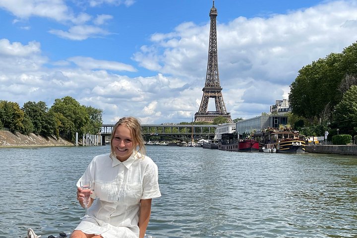 Cruzeiro privado no Sena em Paris com Champagne, oferecendo vistas da Torre Eiffel e de Notre Dame, foto 24 | wizardtrip