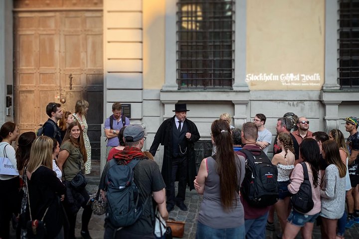 Opplev en spennende spøkelsestur gjennom Stockholms historiske Gamla Stan, og avdekk dens uhyggelige fortid, foto 11 | wizardtrip
