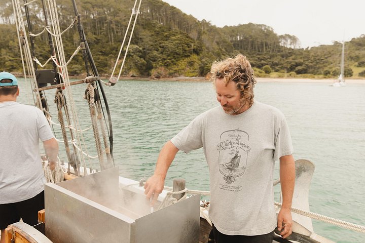 Großsegler-Segelabenteuer in der Bay of Islands, Neuseeland, inklusive Mittagessen, Foto 10 | wizardtrip