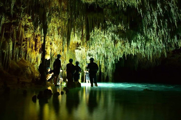 Explore o deslumbrante rio subterrâneo Rio Secreto e as cavernas de cristal perto de Cancun, México, foto 9 | wizardtrip