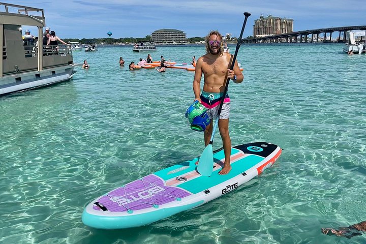Goditi un tour in barca di 3 ore a Crab Island da Destin, con attività acquatiche e avvistamento di delfini, foto 6 | wizardtrip