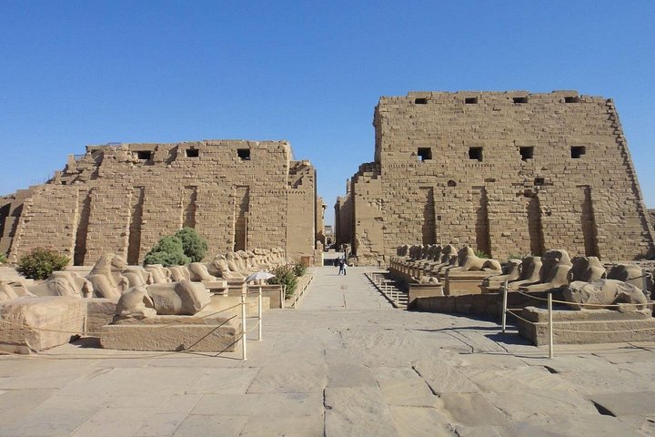 Dagtocht naar Luxor vanuit Caïro per vliegtuig, bezoek aan oude Egyptische tempels en tombes, foto 10 | wizardtrip