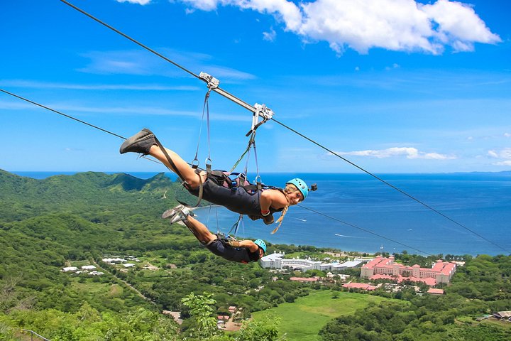 Parc d'Aventures Diamante - Tyrolienne avec Vue sur l'Océan | wizardtrip