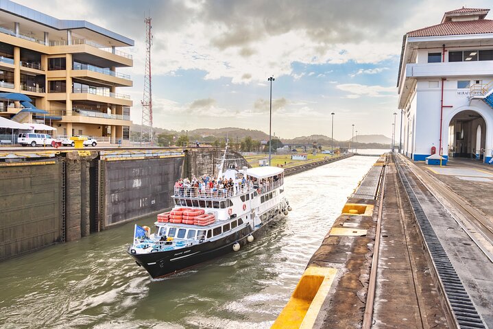 Panama-Kanal-Teildurchfahrt – Offizieller Betreiber | wizardtrip