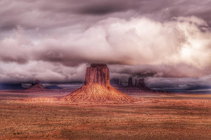 Tour guiado por el icónico circuito de Monument Valley, con impresionantes formaciones de roca roja y lugares cinematográficos, foto 8 | wizardtrip