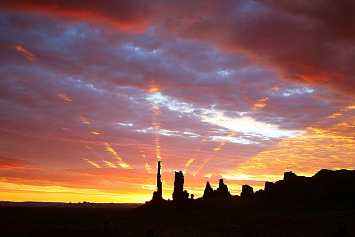 3-timers solo-tur ved soloppgang eller solnedgang i Monument Valley med 4x4 | wizardtrip