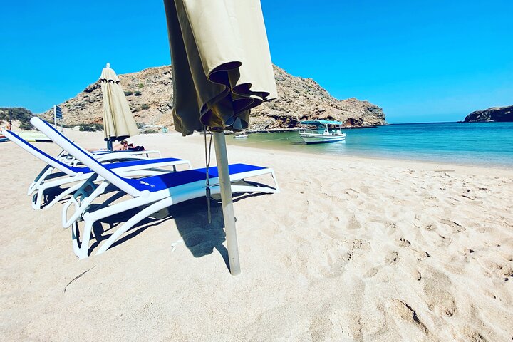 Excursion d'une demi-journée de snorkeling et d'observation de dauphins aux îles Dimaniyat, Oman, photo 12 | wizardtrip