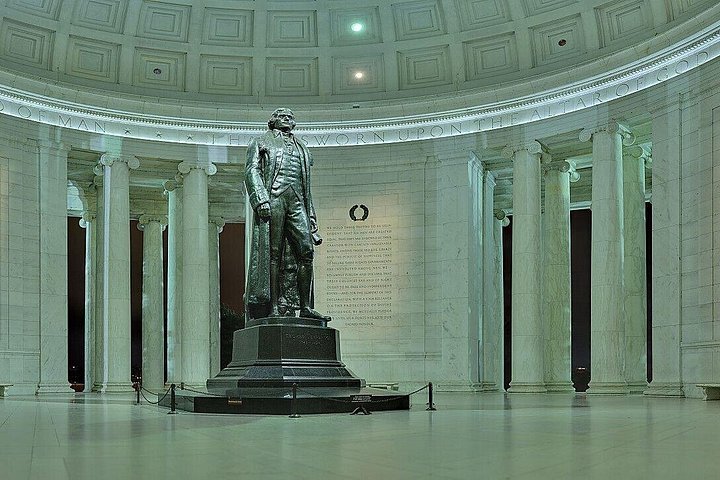 A guided tour of Washington DC's iconic monuments and landmarks, photo 27 | wizardtrip