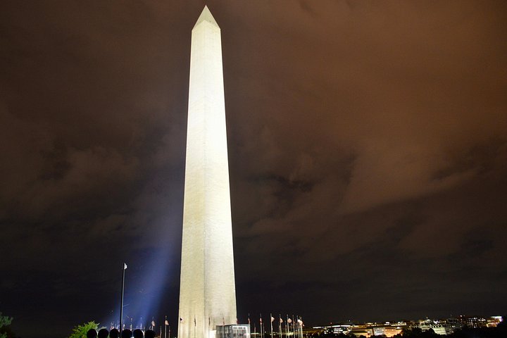 ワシントンDCのライトアップされたモニュメントと記念碑の夜間ツアー、写真19 | wizardtrip