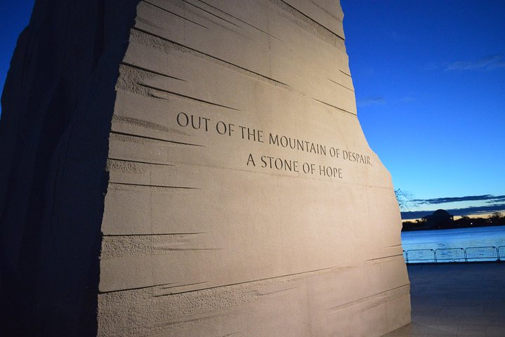 ワシントンDCのライトアップされたモニュメントと記念碑の夜間ツアー、写真23 | wizardtrip