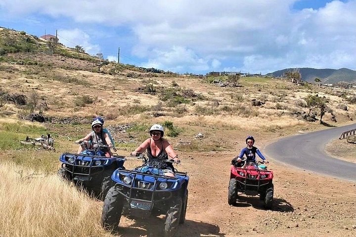 Vivez un tour guidé exaltant en UTV/VTT à travers St. Maarten, explorant les plages et les points de vue panoramiques, photo 5 | wizardtrip