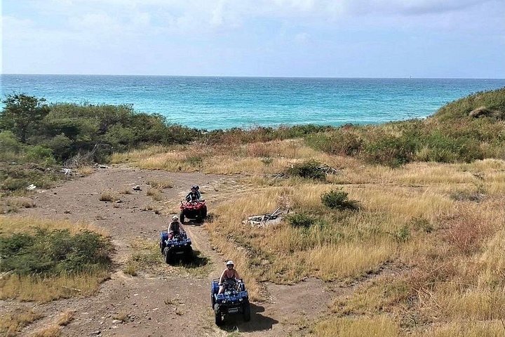 Vivez un tour guidé exaltant en UTV/VTT à travers St. Maarten, explorant les plages et les points de vue panoramiques, photo 6 | wizardtrip