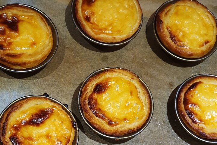 Leer traditionele Portugese Pastel de Nata eiertaartjes bakken in een praktische les in Lissabon, foto 6 | wizardtrip