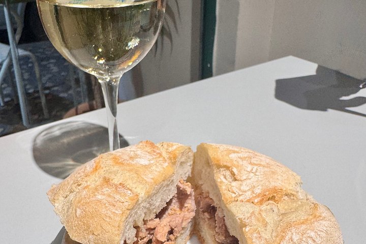 Lisbon food tour with local tastings and wine in historic neighborhoods, photo 13 | wizardtrip