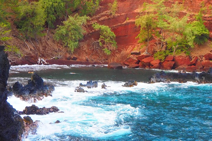 Private VIP-Tour entlang Mauis malerischer Road to Hana mit Wasserfällen, Stränden und üppigen Landschaften, Foto 45 | wizardtrip