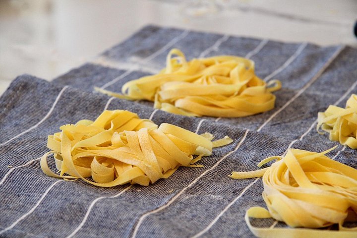 Learn to make fresh pasta and tiramisu with local wines at Lake Garda, photo 21 | wizardtrip