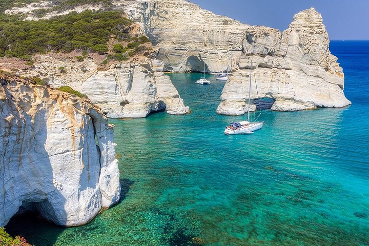 Milos Small-Group Full-Day Cruise with Snorkelling and Lunch | wizardtrip
