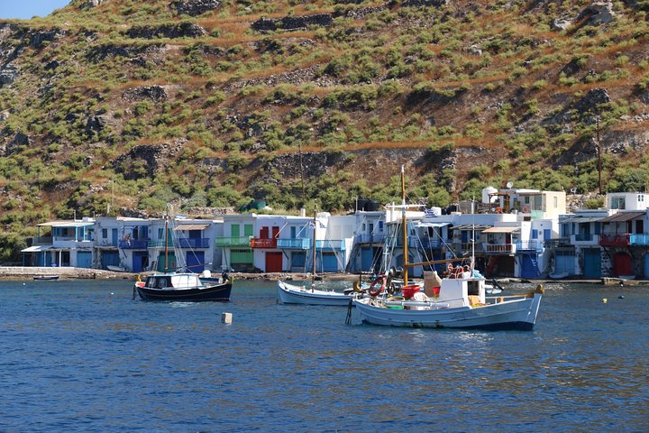 Seiltur for små grupper på Milos, Hellas, som utforsker sjøgrotter og svømmer i krystallklart vann, foto 20 | wizardtrip