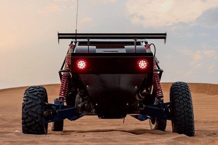 Thrilling dune buggy adventure in the red desert sands of Dubai, UAE, photo 6 | wizardtrip
