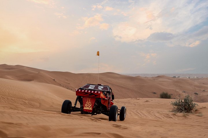 Thrilling dune buggy adventure in the red desert sands of Dubai, UAE, photo 7 | wizardtrip