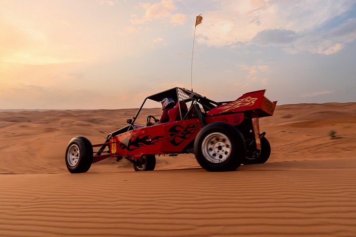 Thrilling dune buggy adventure in the red desert sands of Dubai, UAE, photo 15 | wizardtrip