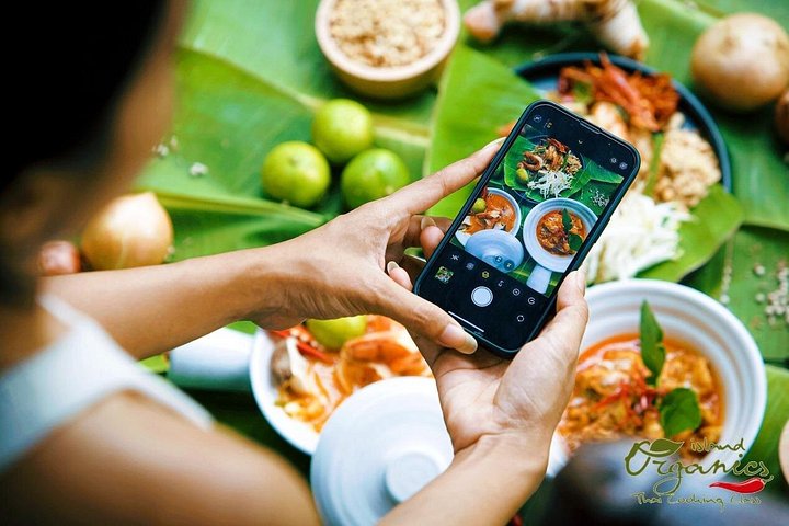 Cooking Class in Koh Samui with Micro Organic Garden | wizardtrip