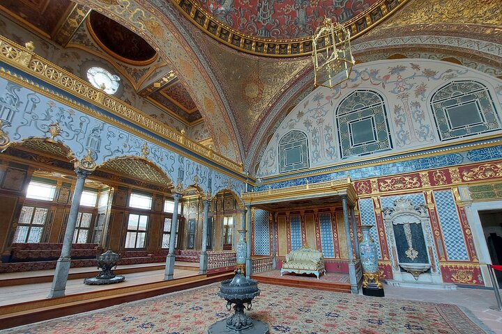 Utforsk Istanbuls ikoniske historiske steder, inkludert den blå moské, Hagia Sophia og Topkapi-palasset, foto 8 | wizardtrip