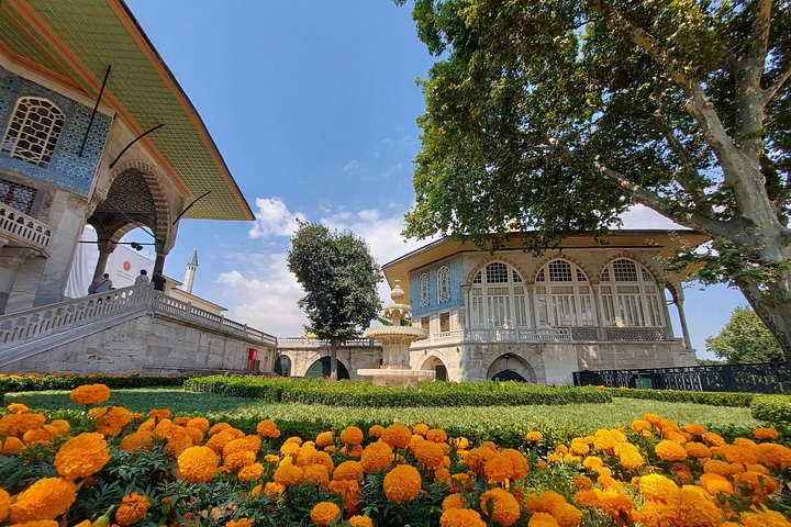 Utforsk Istanbuls ikoniske historiske steder, inkludert den blå moské, Hagia Sophia og Topkapi-palasset, foto 12 | wizardtrip