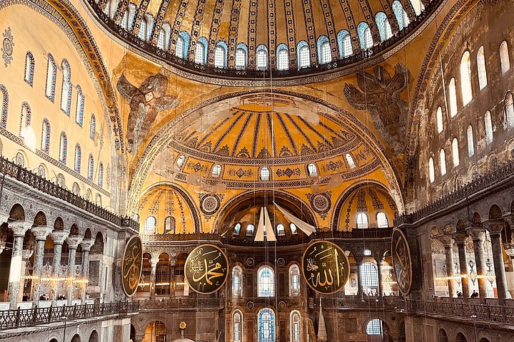 Utforsk Istanbuls ikoniske historiske steder, inkludert den blå moské, Hagia Sophia og Topkapi-palasset, foto 30 | wizardtrip