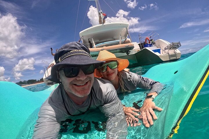 Luxury catamaran sailing trip in Sint Maarten with snorkeling and onboard lunch, photo 5 | wizardtrip