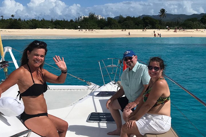 Luxury catamaran sailing trip in Sint Maarten with snorkeling and onboard lunch, photo 25 | wizardtrip