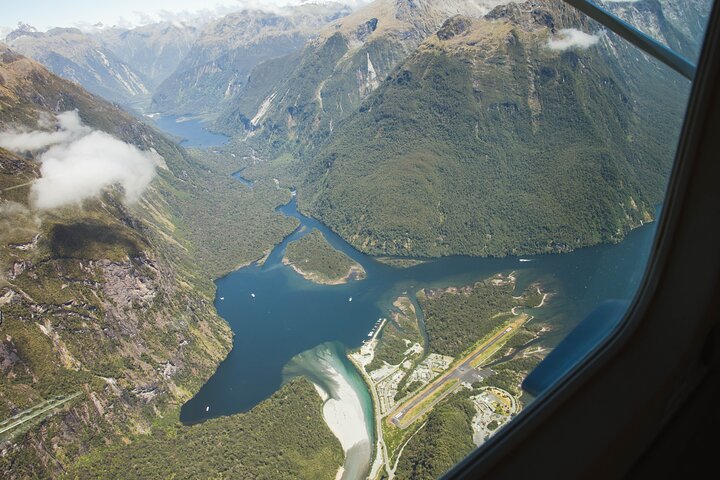 Kleingruppentour zum Milford Sound von Queenstown mit Panoramflug und Kreuzfahrt, Foto 23 | wizardtrip
