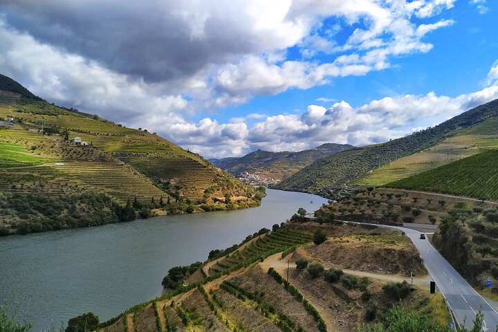 Ganztägige Weintour im Douro-Tal ab Porto mit Weinproben, Bootsfahrt und Mittagessen, Foto 14 | wizardtrip