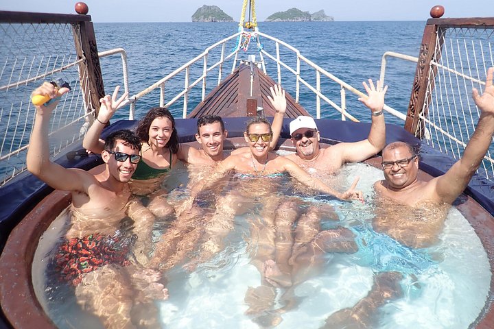 Lyxyachttur som utforskar Ang Thong Marine Park, Thailand, med kajak och snorkling, foto 13 | wizardtrip