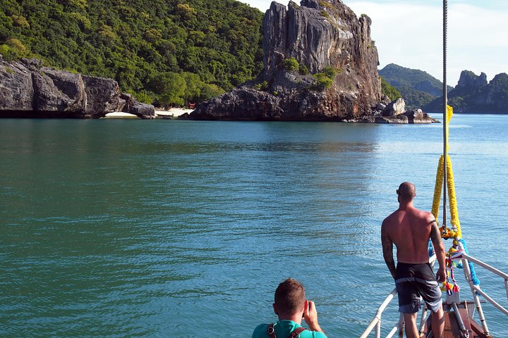 Lyxyachttur som utforskar Ang Thong Marine Park, Thailand, med kajak och snorkling, foto 16 | wizardtrip