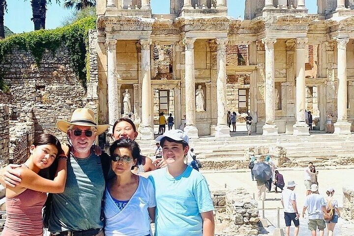 Visite Privée Biblique d'Éphèse depuis le Port de Kusadasi avec Déjeuner | wizardtrip