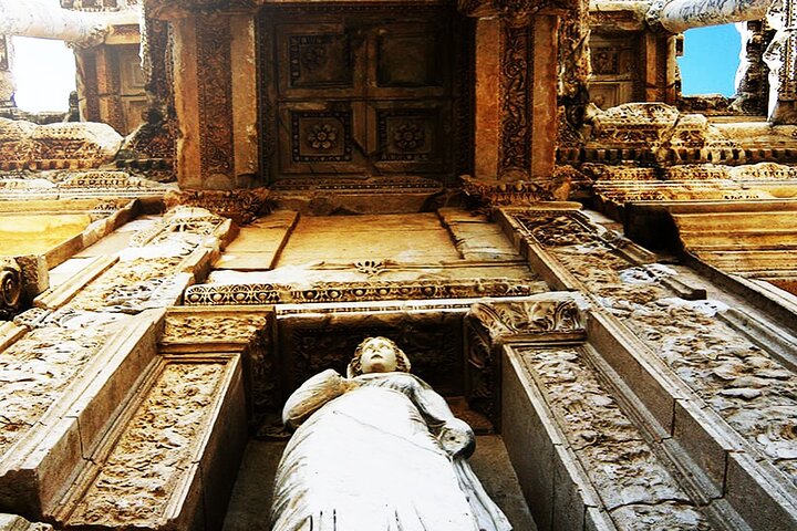 Privat bibelsk tur til Efesos fra havnen i Kusadasi, inkludert gamle ruiner og religiøse steder, foto 7 | wizardtrip