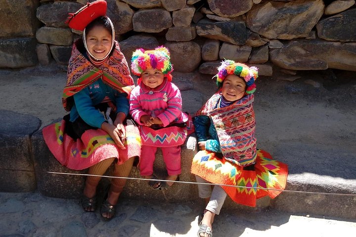 A scenic 2-day guided tour from Cusco exploring the Sacred Valley and the ancient citadel of Machu Picchu, photo 6 | wizardtrip