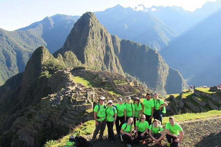 A scenic 2-day guided tour from Cusco exploring the Sacred Valley and the ancient citadel of Machu Picchu, photo 10 | wizardtrip