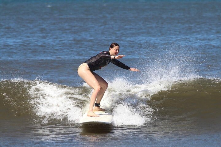 Apprenez à surfer avec des moniteurs professionnels sur les vagues douces de Tamarindo, Costa Rica, photo 16 | wizardtrip