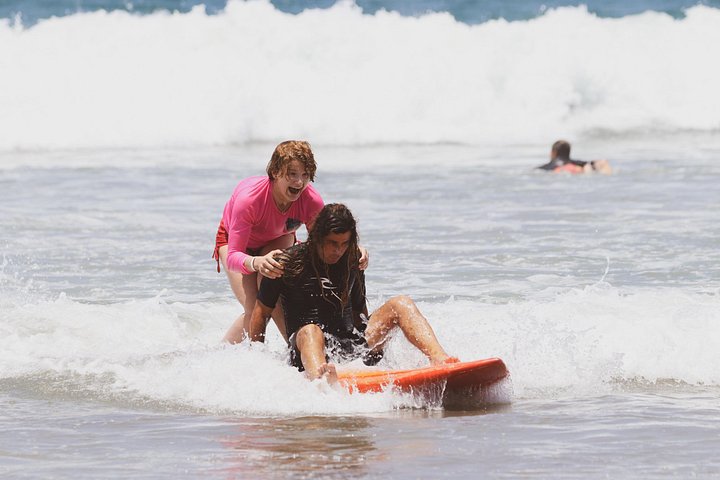 Apprenez à surfer avec des moniteurs professionnels sur les vagues douces de Tamarindo, Costa Rica, photo 24 | wizardtrip