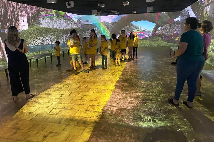 Experiência imersiva no museu do Mágico de Oz com exposições interativas e personagens icônicos em Cocoa Beach, foto 14 | wizardtrip