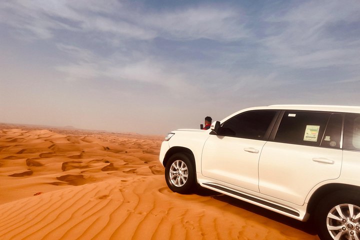 Vivez un safari passionnant dans le désert de Dubaï avec dune bashing, balades à dos de chameau et dîner BBQ, photo 9 | wizardtrip