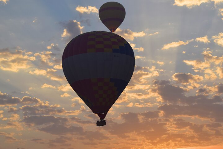 ルクソール上空の日の出熱気球フライト、古代神殿とナイル川の景観、写真9 | wizardtrip