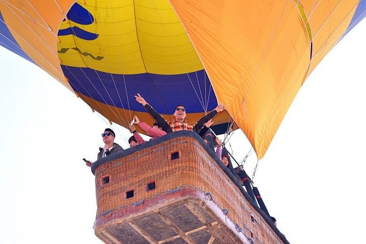 ルクソール上空の日の出熱気球フライト、古代神殿とナイル川の景観、写真13 | wizardtrip